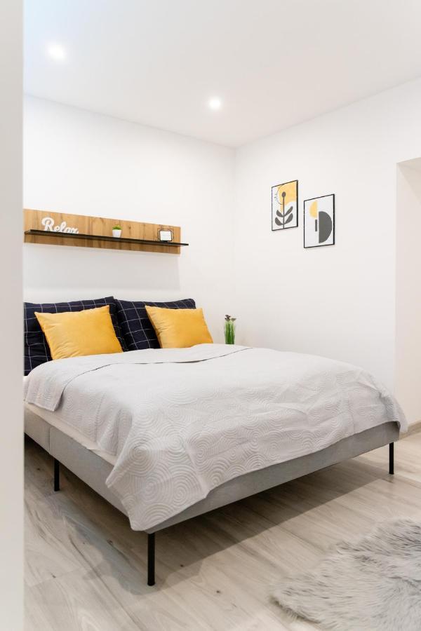 The Central Border Premium Apartment Štúrovo 外观 照片